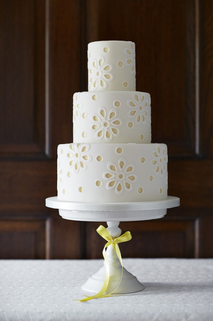 Broderie Anglaise wedding cake