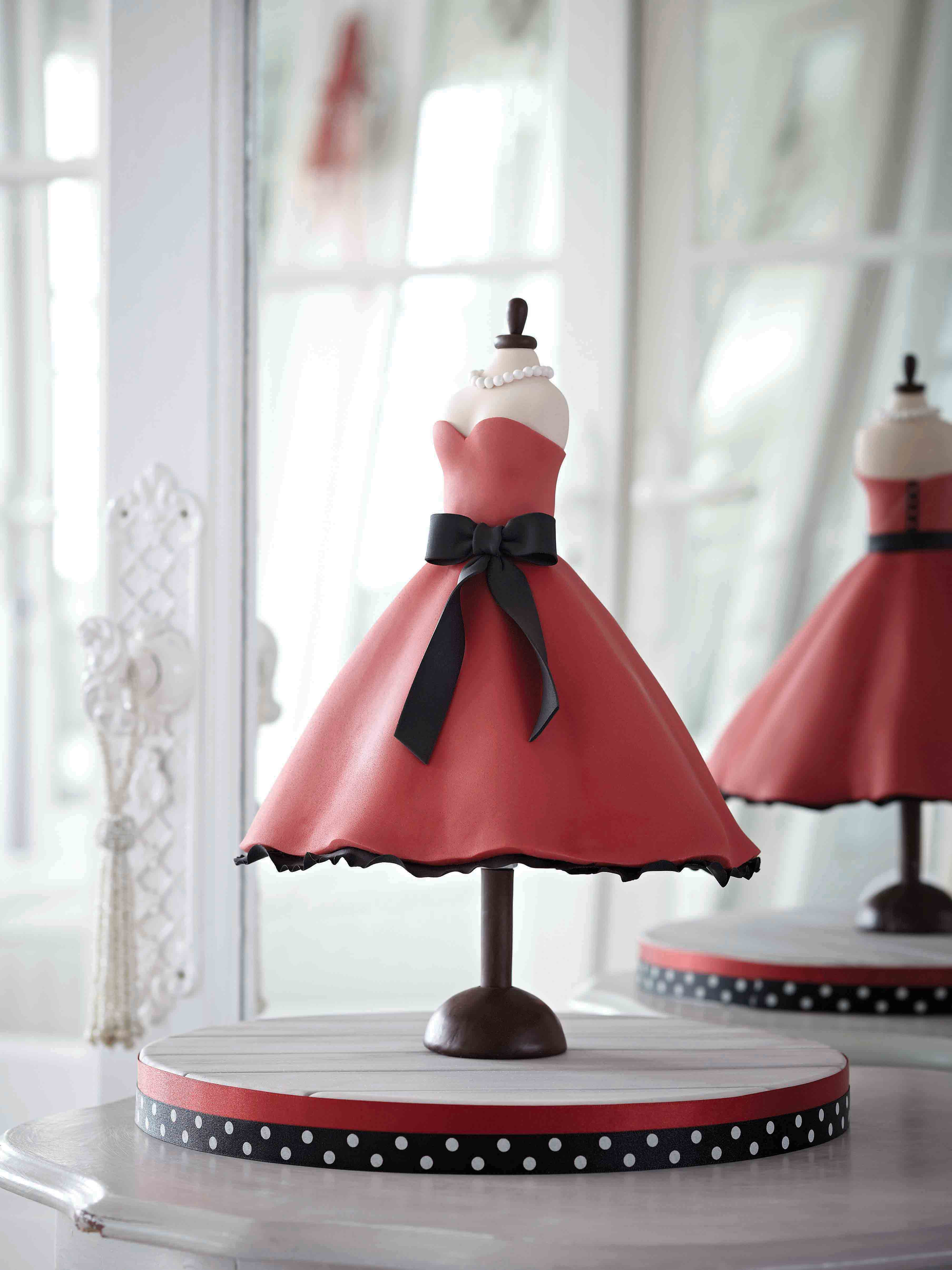 50s Dress cake